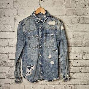 Zara Distressed Denim Shirt Jacket Relaxed Fit Button Up Size Small
